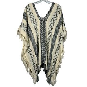 Free People Cream & Gray Nordic Print Fringe Trim Bohemian Poncho Wrap OS Boho